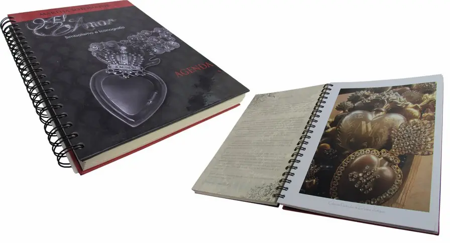 Agendas de pasta dura, Agenda con resorte